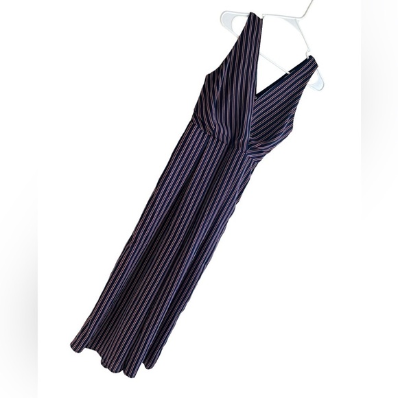 Sienna Sky Navy & Cranberry Jumpsuit with Shorts • Used • Size: XS - Picture 5 of 8